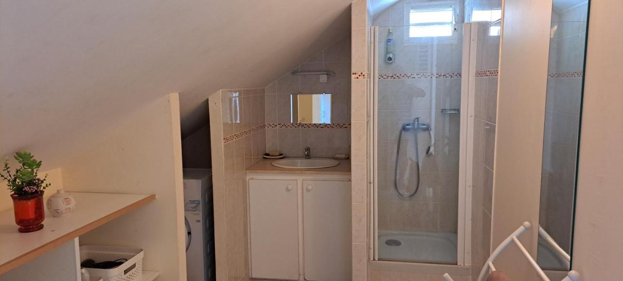Logement Spacieux Deux Pieces A Baie Mahault Eksteriør billede